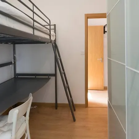 Apartament 4 Bedroom Near The Beach!